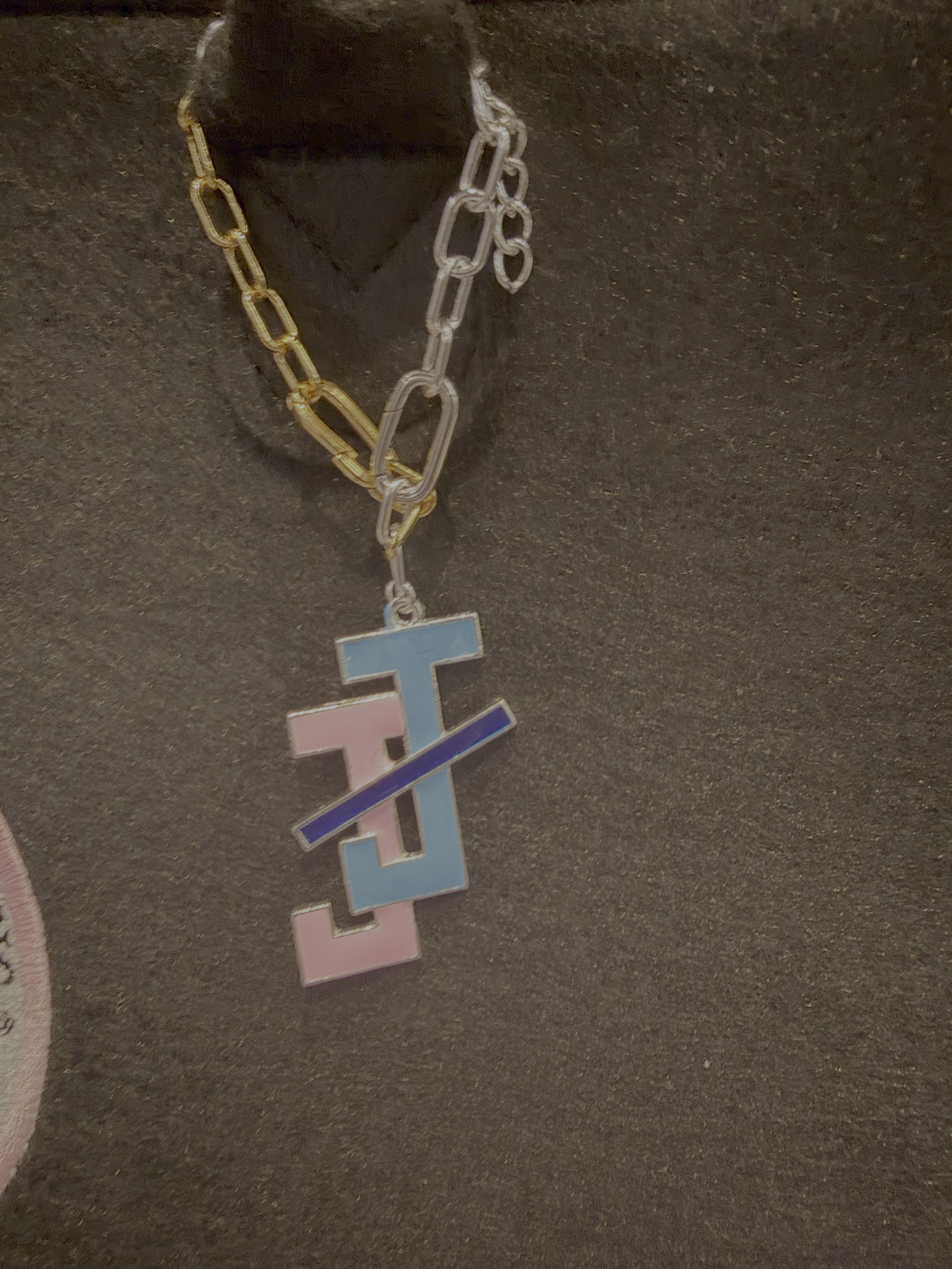 JNJ Purse Chain